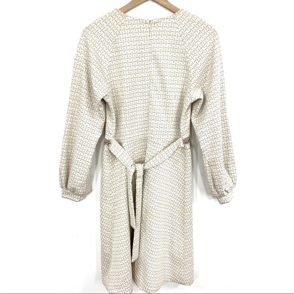 Iren Klairie | Ivory + Gold Appliqué Leaf Dress - Picture 4 of 10